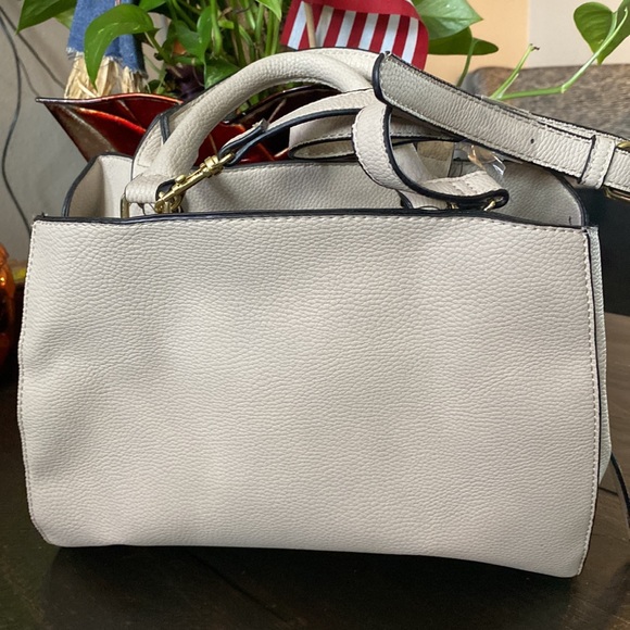 Satchel w/ Pouch - Picture 2 of 6